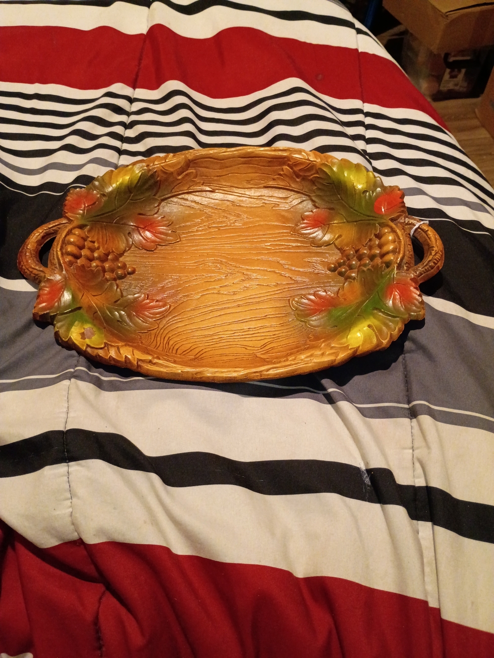 Vintage 1958 Multi. Prod. Inc USA Vintage Grape & Vine Leaves Tray Plate GUC